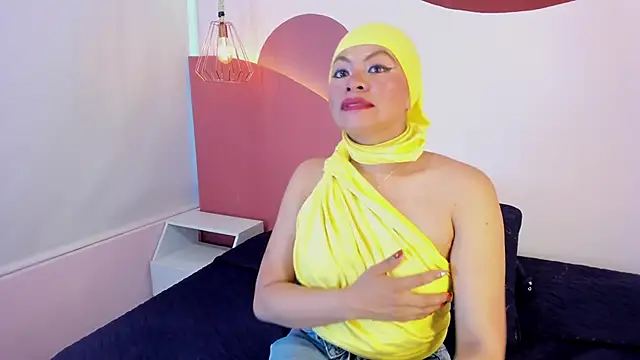 Snapshot of SophiaBeckerr chatting on 25, 11, 2025 SophiaBeckerr online show from 25, 11, 2025