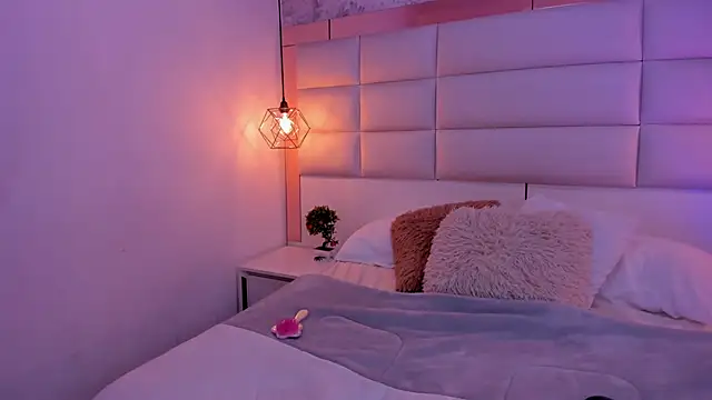 Snapshot of Sofia_clk chatting on 3, 12, 2025 Sofia clk online show from 3, 12, 2025