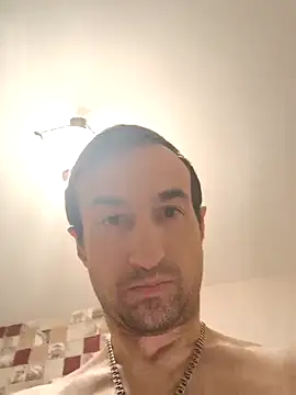 Snapshot of Andruu_ chatting on 22, 10, 2025 Andruu online show from 22, 10, 2025