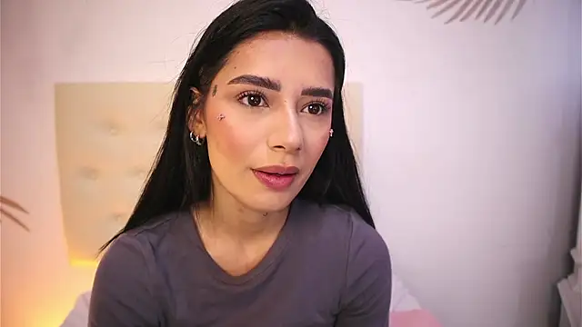 Snapshot of Scarlett_Keller chatting on 10, 11, 2025 Scarlett Keller online show from 10, 11, 2025