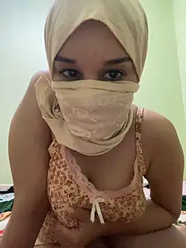 Snapshot of SaraChouchou chatting on 26, 10, 2025 SaraChouchou online show from 26, 10, 2025