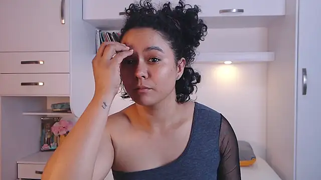 MartiRuis10 online show from 1, 12, 2025