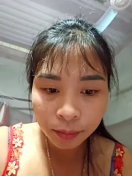 Snapshot of Squirrel-Pear chatting on 24, 10, 2025 Squirrel-Pear online show from 24, 10, 2025