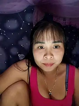 Snapshot of Squirrel-Pear chatting on 27, 10, 2025 Squirrel-Pear online show from 27, 10, 2025