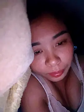 Snapshot of Squirrel-Pear chatting on 28, 10, 2025 Squirrel-Pear online show from 28, 10, 2025