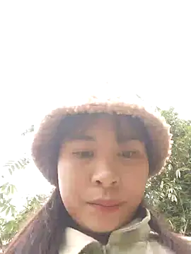 Snapshot of Squirrel-Pear chatting on 3, 11, 2025 Squirrel-Pear online show from 3, 11, 2025