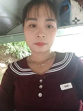 Snapshot of Squirrel-Pear chatting on 6, 11, 2025 Squirrel-Pear online show from 6, 11, 2025