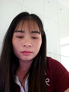 Snapshot of Squirrel-Pear chatting on 12, 11, 2025 Squirrel-Pear online show from 12, 11, 2025