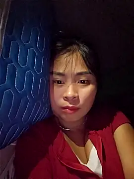 Snapshot of Squirrel-Pear chatting on 12, 11, 2025 Squirrel-Pear online show from 12, 11, 2025