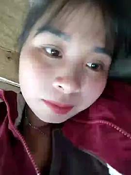 Snapshot of Squirrel-Pear chatting on 17, 11, 2025 Squirrel-Pear online show from 17, 11, 2025