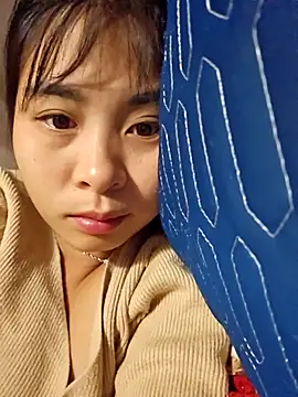 Snapshot of Squirrel-Pear chatting on 23, 11, 2025 Squirrel-Pear online show from 23, 11, 2025