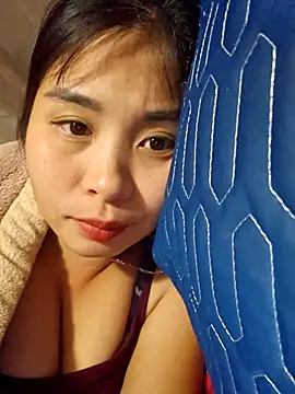 Snapshot of Squirrel-Pear chatting on 25, 11, 2025 Squirrel-Pear online show from 25, 11, 2025