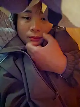 Snapshot of Squirrel-Pear chatting on 15, 12, 2025 Squirrel-Pear online show from 15, 12, 2025