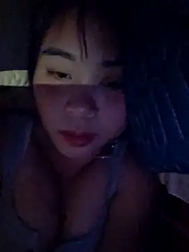 Snapshot of Squirrel-Pear chatting on 15, 12, 2025 Squirrel-Pear online show from 15, 12, 2025