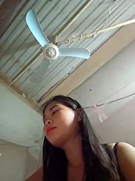 Squirrel-Pear online show from 22, 12, 2025