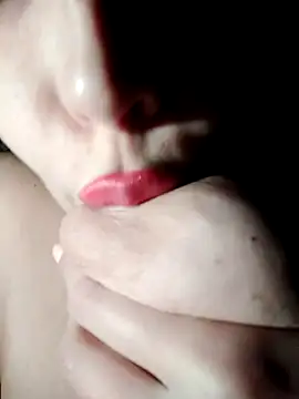 Loveyoudearxq online show from 24, 11, 2025