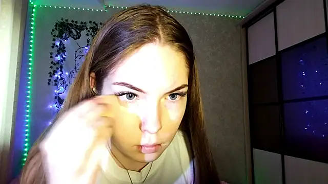 Snapshot of VETT_KITTY chatting on 30, 10, 2025 VETT KITTY online show from 30, 10, 2025