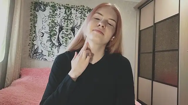 Snapshot of VETT_KITTY chatting on 23, 11, 2025 VETT KITTY online show from 23, 11, 2025