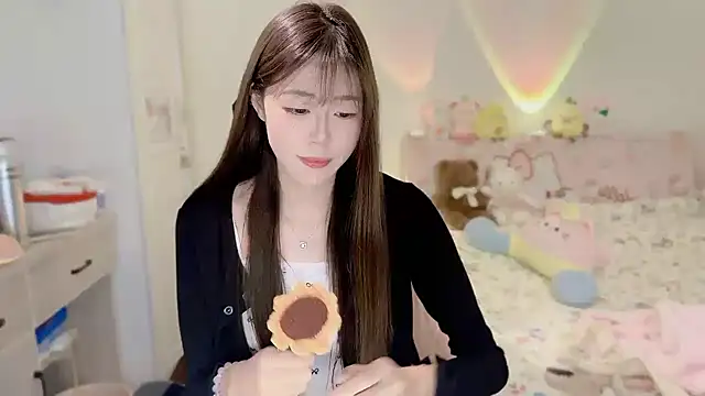 Onecutelittle online show from 11, 11, 2025