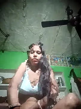 Snapshot of NEXIQRAN chatting on 3, 11, 2025 NEXIQRAN online show from 3, 11, 2025