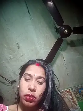 Snapshot of NEXIQRAN chatting on 16, 11, 2025 NEXIQRAN online show from 16, 11, 2025