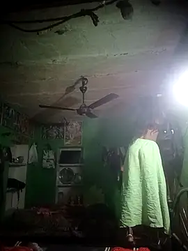 Snapshot of NEXIQRAN chatting on 2, 12, 2025 NEXIQRAN online show from 2, 12, 2025