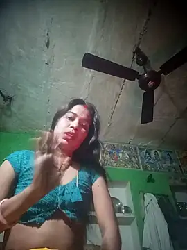 Snapshot of NEXIQRAN chatting on 3, 12, 2025 NEXIQRAN online show from 3, 12, 2025