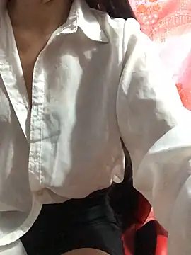 Kylie beem online show from 4, 12, 2025