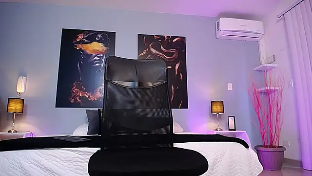 NoahDiaz online show from 8, 11, 2025