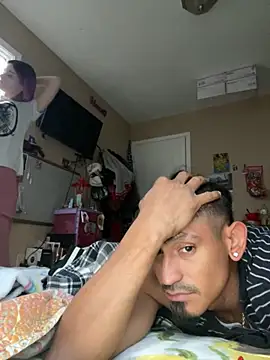 chocolatestrawberrydips online show from 5, 12, 2025