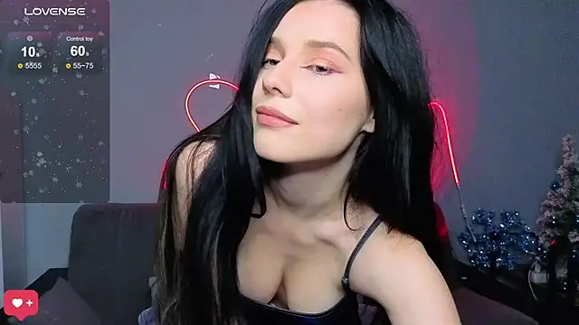 Snapshot of Mell_Hyees chatting on 17, 12, 2025 Mell Hyees online show from 17, 12, 2025