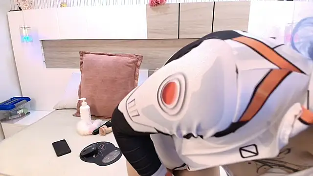 Kaoriabyss  online show from 13, 12, 2025