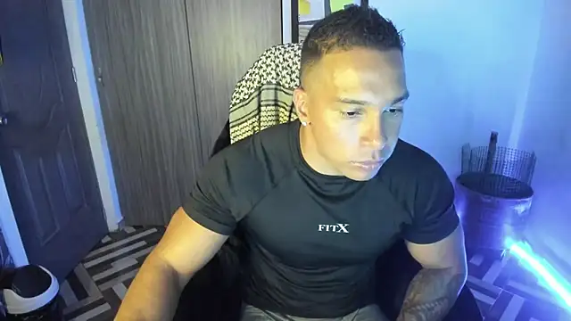 Snapshot of FreszX chatting on 29, 10, 2025 FreszX online show from 29, 10, 2025