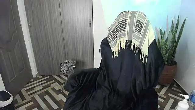 Snapshot of FreszX chatting on 5, 12, 2025 FreszX online show from 5, 12, 2025