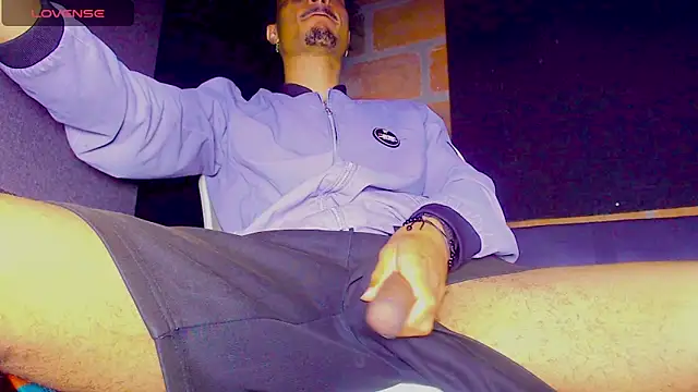 Anaconda larga online show from 25, 10, 2025