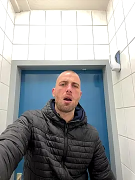 Rotteei1 online show from 2, 12, 2025