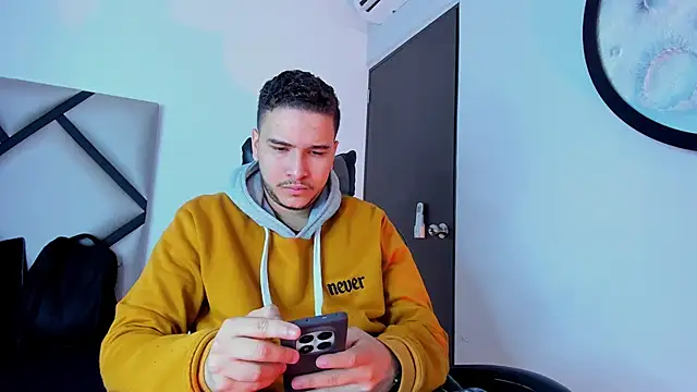 mike 257 online show from 30, 10, 2025