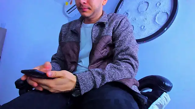 mike 257 online show from 10, 1, 2026