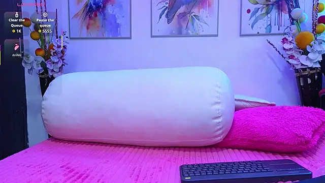 Snapshot of Scarlet_desiree chatting on 13, 11, 2025 Scarlet desiree online show from 13, 11, 2025