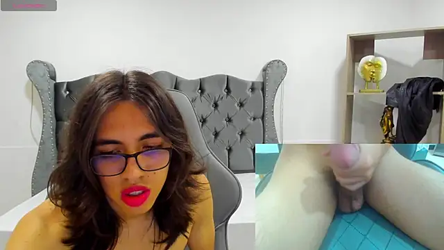 Snapshot of cory_hot chatting on 8, 11, 2025 cory hot online show from 8, 11, 2025