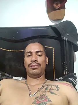 Snapshot of Michell85 chatting on 28, 10, 2025 Michell85 online show from 28, 10, 2025