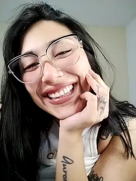 Chinitaaa28 online show from 4, 11, 2025