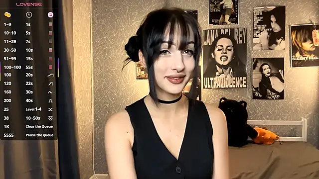 Snapshot of ForeTiff chatting on 20, 11, 2025 ForeTiff online show from 20, 11, 2025