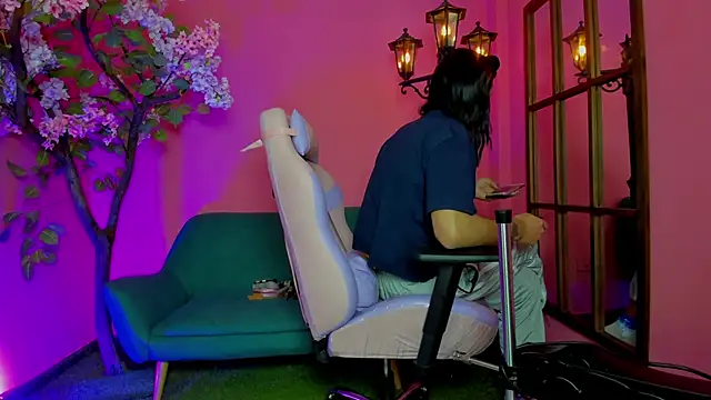 ArohomLester online show from 12, 3, 2026