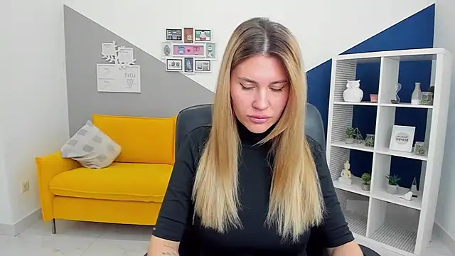 Snapshot of AryaAltkerer chatting on 24, 2, 2026 AryaAltkerer online show from 24, 2, 2026