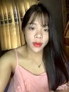 Snapshot of Duck_dona chatting on 8, 11, 2025 Duck dona online show from 8, 11, 2025