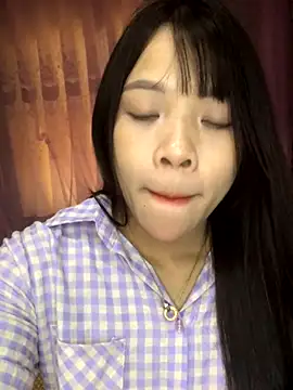 Snapshot of Duck_dona chatting on 17, 11, 2025 Duck dona online show from 17, 11, 2025