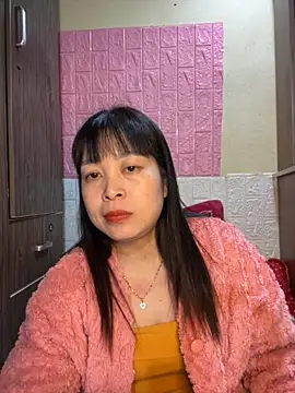 Snapshot of Butterfly_kee chatting on 19, 11, 2025 Butterfly kee online show from 19, 11, 2025