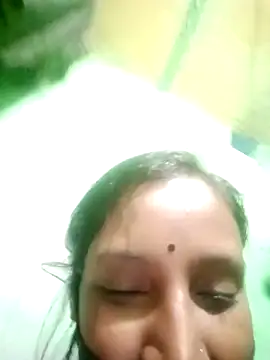 Snapshot of Rutika-G chatting on 3, 11, 2025 Rutika-G online show from 3, 11, 2025