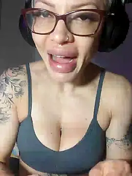Snapshot of Monroecarolina chatting on 26, 10, 2025 Monroecarolina online show from 26, 10, 2025